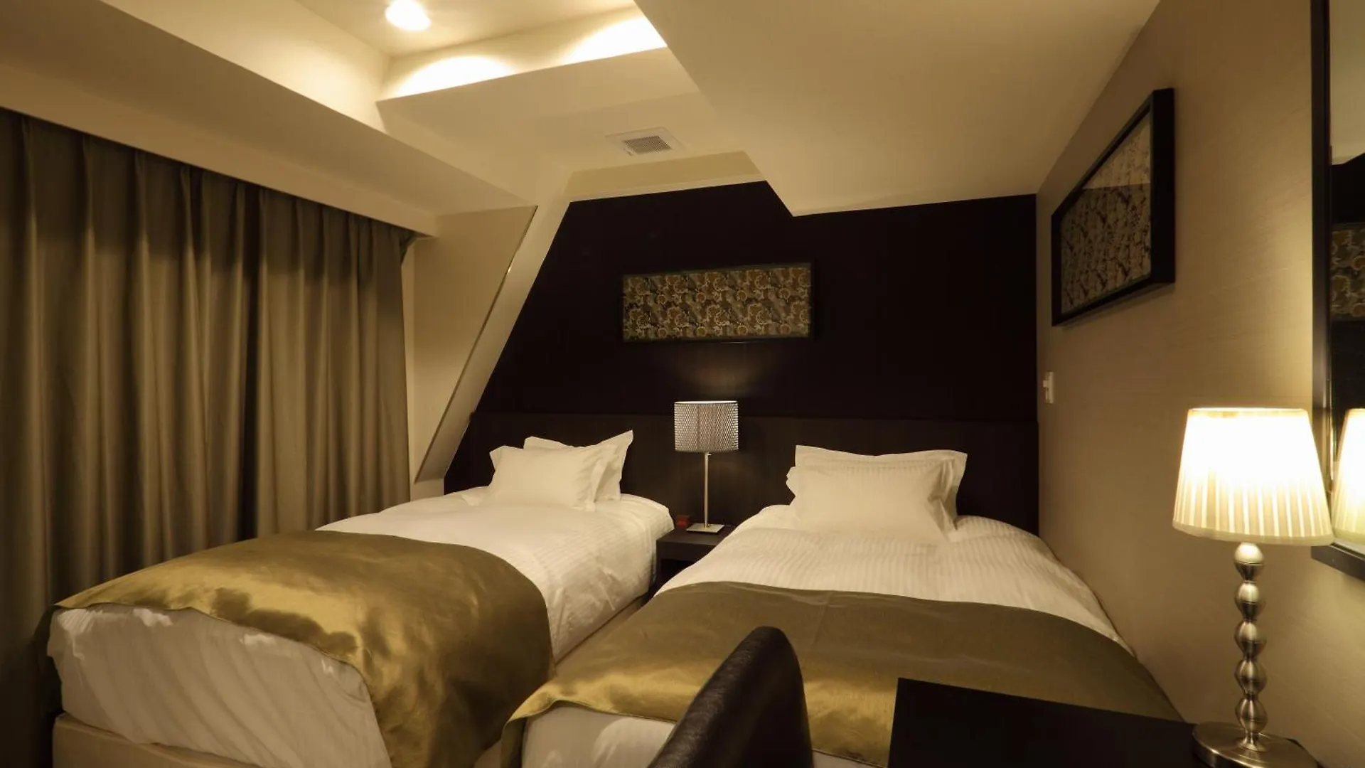 טוקיו Centurion Hotel Ueno